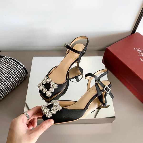 sandals 2021 fashion western style rhinestone hollow smooth cloth outer wear beach, Black
sandals 2021 fashion western style rhinestone hollow smooth cloth outer wear beach, Black