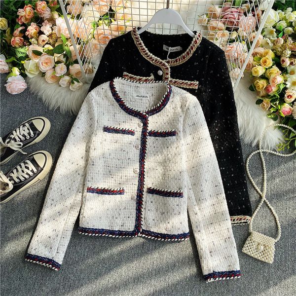 2021 new autumn winter vintage short tweed jacket coats women single breasted plaid twist weave elegant outerwear c2ja, Black;brown
2021 new autumn winter vintage short tweed jacket coats women single breasted plaid twist weave elegant outerwear c2ja, Black;brown