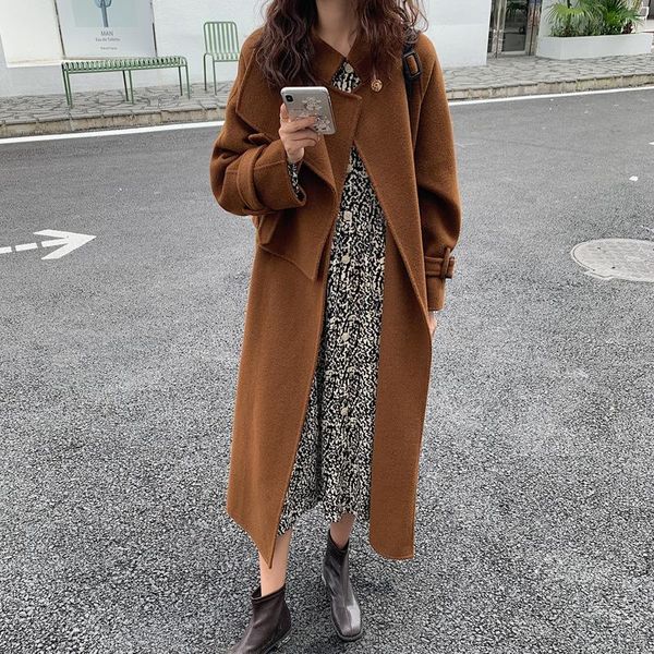 the korea double-sided cashmere coat black female temperament show in long thin dust coat collar, knee-length wool
the korea double-sided cashmere coat black female temperament show in long thin dust coat collar, knee-length wool