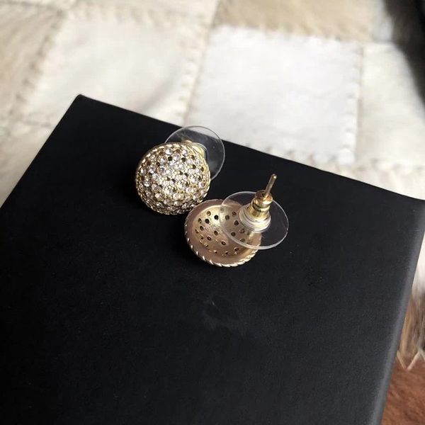 c1894 fashion rystal ear studs round letters fashion leisure lady collocation jewelry simple wedding jewelry earrings, Golden;silver
c1894 fashion rystal ear studs round letters fashion leisure lady collocation jewelry simple wedding jewelry earrings, Golden;silver