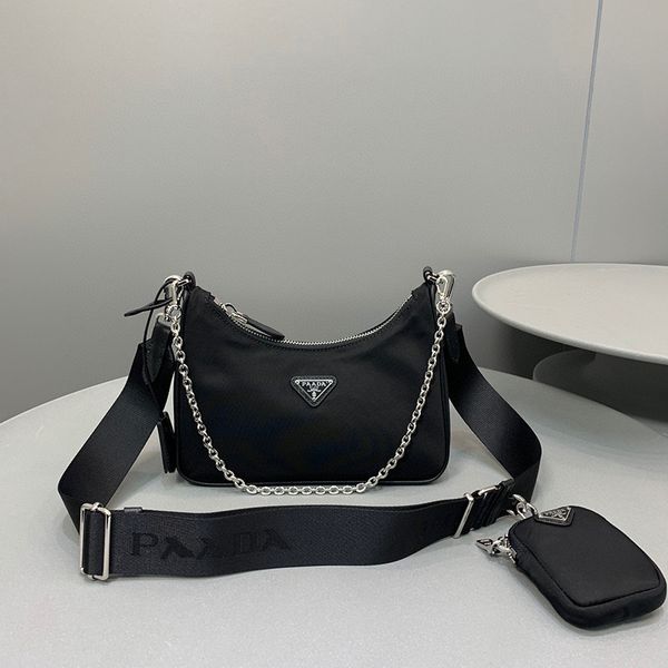 2021 new p family three in one women's bag classic hobo armpit bag nylon single shoulder slant span for men and women crossbody bag wom
2021 new p family three in one women's bag classic hobo armpit bag nylon single shoulder slant span for men and women crossbody bag wom