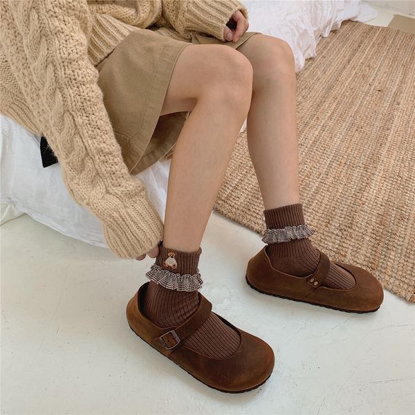 pattkin autumn and winter embroidered bear ins vertical cotton middle tube women' flip plaid lace socks, Red;black
pattkin autumn and winter embroidered bear ins vertical cotton middle tube women' flip plaid lace socks, Red;black