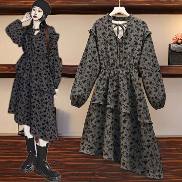 big size women's fat sister new slim french platycodon dress in spring 2021, Black;gray
big size women's fat sister new slim french platycodon dress in spring 2021, Black;gray