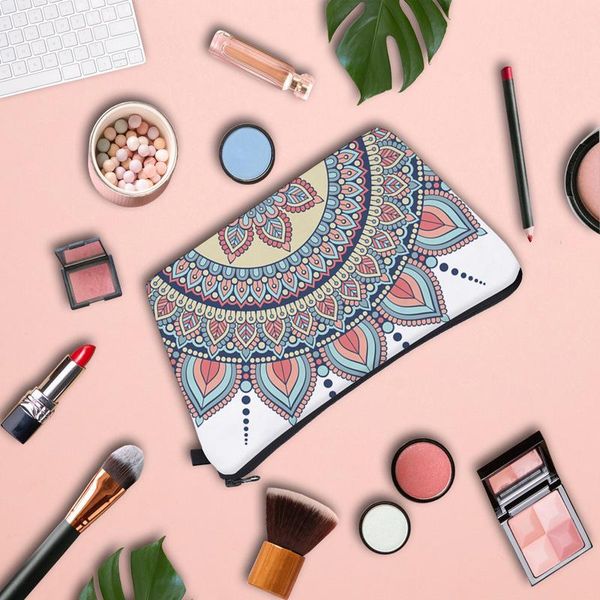 2021 new mandala flower pattern women's cosmetic bag travel portable cosmetic tote bag office pencil save masks phone
2021 new mandala flower pattern women's cosmetic bag travel portable cosmetic tote bag office pencil save masks phone