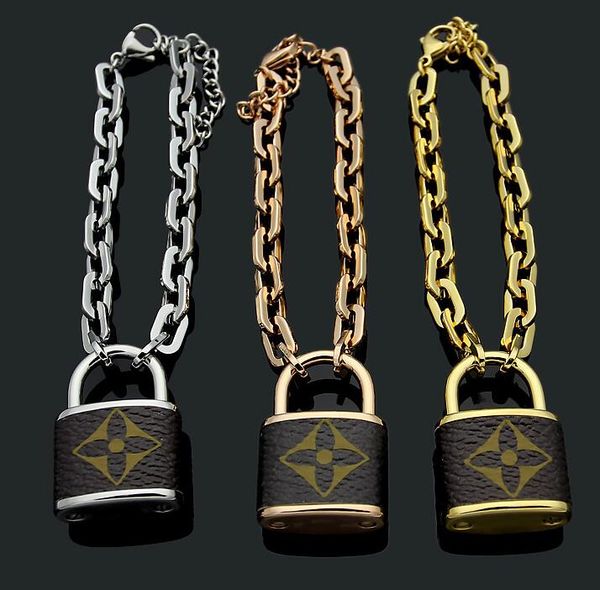 o uis avuit ton leather love bracelet titanium steel bracelets gift box send packing designer v lock neck thick for ladies, Golden;silver
o uis avuit ton leather love bracelet titanium steel bracelets gift box send packing designer v lock neck thick for ladies, Golden;silver