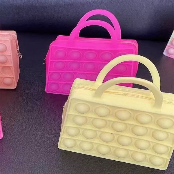 11.5*10cm girls fidget popet bubble purses hand bag sensory push tote zipper wallet handbag rainbow tie dye silicone washing makeup 4031 q2
11.5*10cm girls fidget popet bubble purses hand bag sensory push tote zipper wallet handbag rainbow tie dye silicone washing makeup 4031 q2