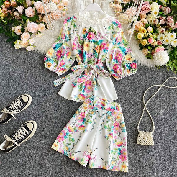 2021 bohemian women floral print two piece casual o-neck sleeve sashes + high waist wide leg shorts female set suit mdsv, Blue
2021 bohemian women floral print two piece casual o-neck sleeve sashes + high waist wide leg shorts female set suit mdsv, Blue