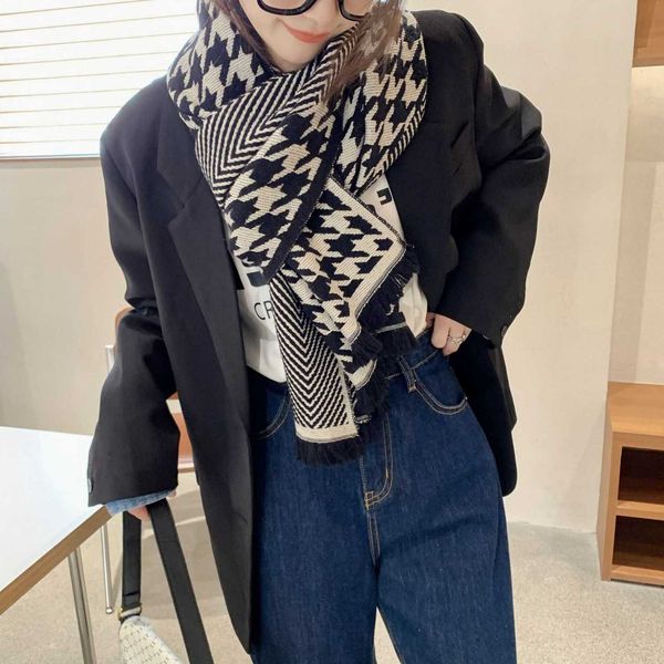 scarf female 2021 autumn and winter thousand bird lattice stitched imitation cashmere scarf korean sweet style bib, Blue;gray
scarf female 2021 autumn and winter thousand bird lattice stitched imitation cashmere scarf korean sweet style bib, Blue;gray