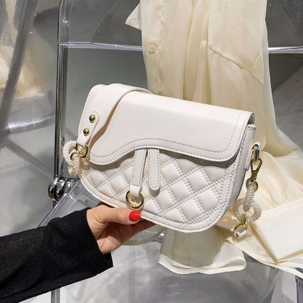 feini beishi bag women's summer 2021 fashion single shoulder saddle lingge chain