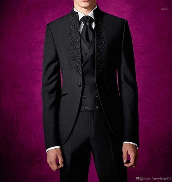 handsome embroidery groomsmen mandarin lapel groom tuxedos men suits wedding/prom/dinner blazer(jacket+pants+vest+tie) 051 men's & blaz, White;black
handsome embroidery groomsmen mandarin lapel groom tuxedos men suits wedding/prom/dinner blazer(jacket+pants+vest+tie) 051 men's & blaz, White;black