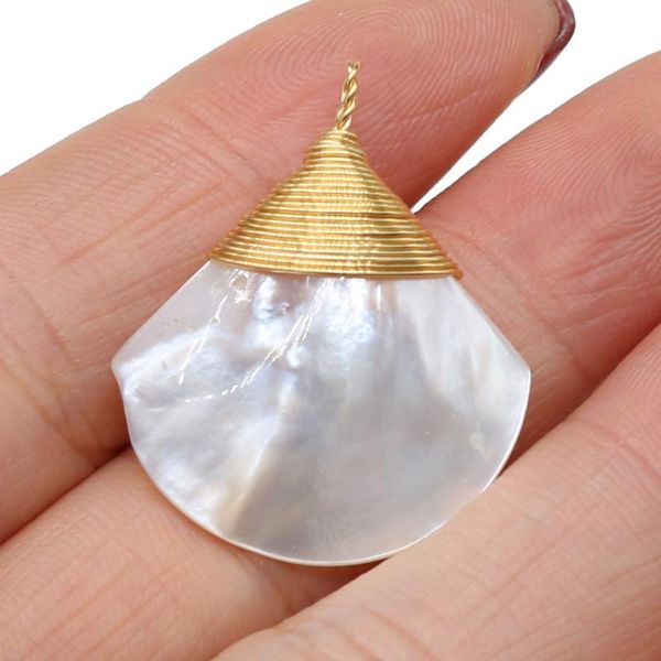 charms handmade natural white shell fan-shaped copper winding pendant 24x30mm 1pcs for diy earrings jewelry making accessories, Bronze;silver
charms handmade natural white shell fan-shaped copper winding pendant 24x30mm 1pcs for diy earrings jewelry making accessories, Bronze;silver