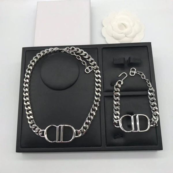 2021 new designer family 2021 necklace female net red exaggerated hop bracelet, Silver
2021 new designer family 2021 necklace female net red exaggerated hop bracelet, Silver