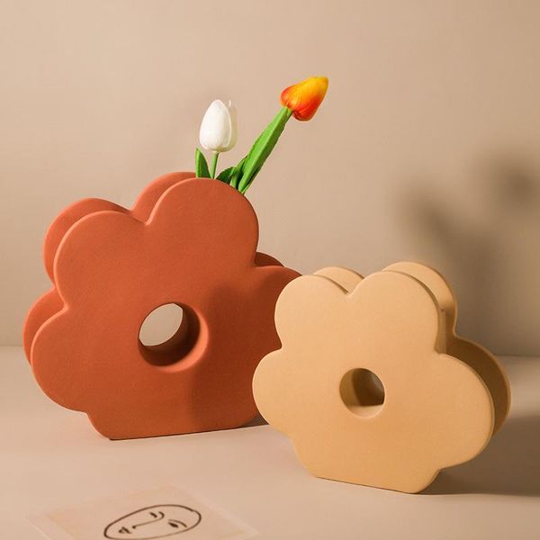 creativity flower vase ceramics handicraft furnishings handmade modern home decoration flower arrangement vases
creativity flower vase ceramics handicraft furnishings handmade modern home decoration flower arrangement vases