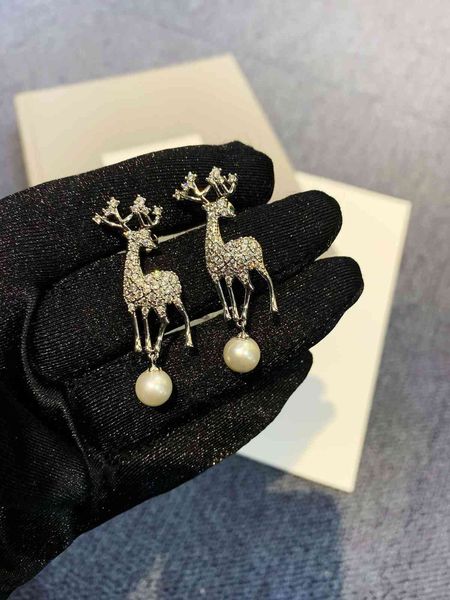 stud earrings d family halloween deer pearl set with s925 silver ear nails, Golden;silver
stud earrings d family halloween deer pearl set with s925 silver ear nails, Golden;silver