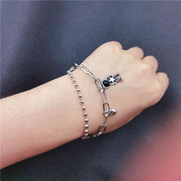 korean astronaut couple bracelet male simple personality fashion astronaut star picking hip hop bracelet hand ornament female, Golden;silver
korean astronaut couple bracelet male simple personality fashion astronaut star picking hip hop bracelet hand ornament female, Golden;silver