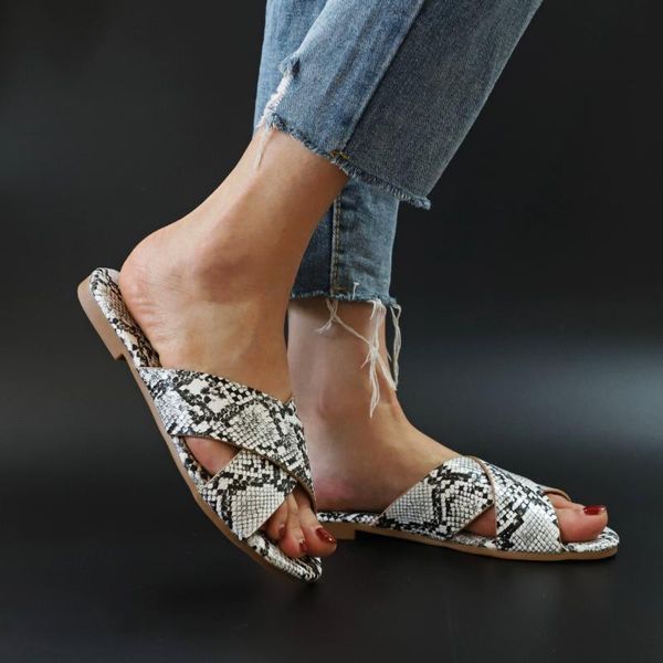 slippers summer 2021 snake pattern female flat bottom cross sandals tide open-toe x191, Black
slippers summer 2021 snake pattern female flat bottom cross sandals tide open-toe x191, Black