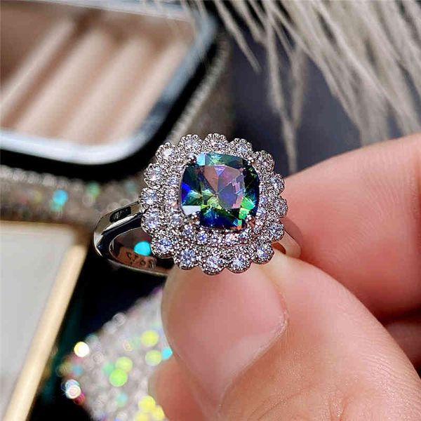 huitan romantic flower-shaped finger rings for women with blue/colorful cz stone delicate girls accessories party trendy jewelry, Slivery;golden
huitan romantic flower-shaped finger rings for women with blue/colorful cz stone delicate girls accessories party trendy jewelry, Slivery;golden