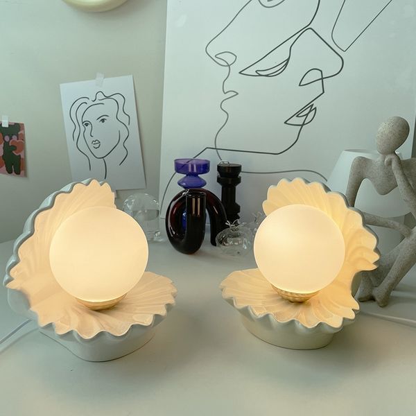ins girl's heart shell ceramic night bedroom bedside table lamp baby sleep eye protection plug in gift
ins girl's heart shell ceramic night bedroom bedside table lamp baby sleep eye protection plug in gift