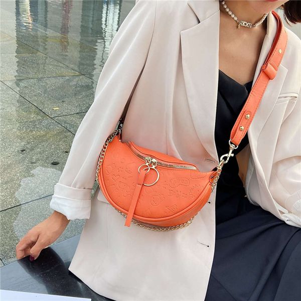 small bag 2021 net red chain menger chest small board embossed foreign style texture waist female
small bag 2021 net red chain menger chest small board embossed foreign style texture waist female