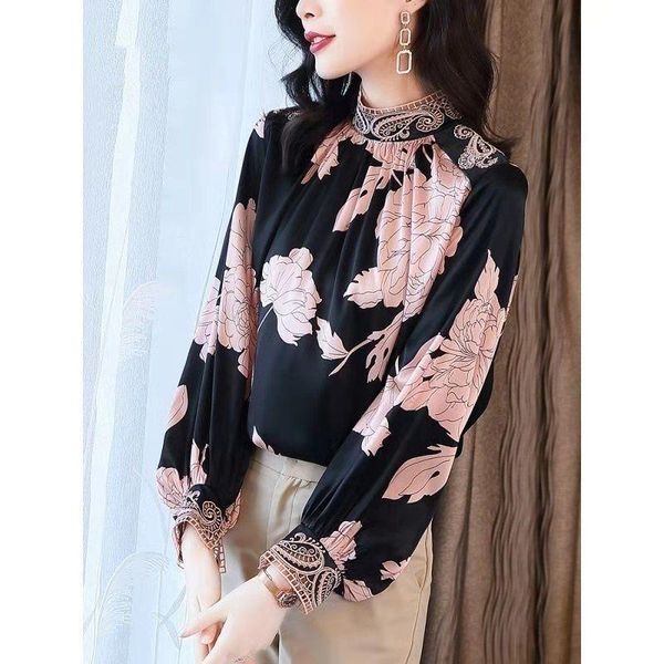 women's t-shirt 2021 spring and autumn fashion simple printing wild embroidery heavy imitation silk shirt women, White
women's t-shirt 2021 spring and autumn fashion simple printing wild embroidery heavy imitation silk shirt women, White
