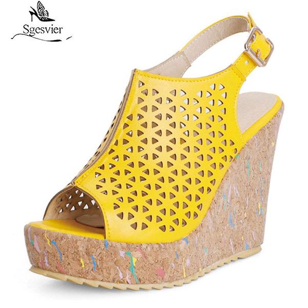 sgesvier 2021 sandals women summer high heels platform shoes hollow out buckle peep toe fashion wedges sandals women, Black
sgesvier 2021 sandals women summer high heels platform shoes hollow out buckle peep toe fashion wedges sandals women, Black