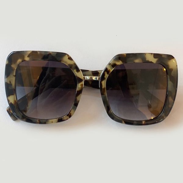 retro 2021 new sunglasses men women brand designer big vintage shades female uv400 9tx5, White;black
retro 2021 new sunglasses men women brand designer big vintage shades female uv400 9tx5, White;black