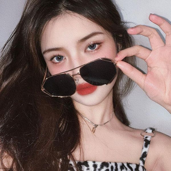 sunglasses 2021 retro ladies classic polygon sun glasses for men women luxury vintage round octagon metal uv400, White;black
sunglasses 2021 retro ladies classic polygon sun glasses for men women luxury vintage round octagon metal uv400, White;black