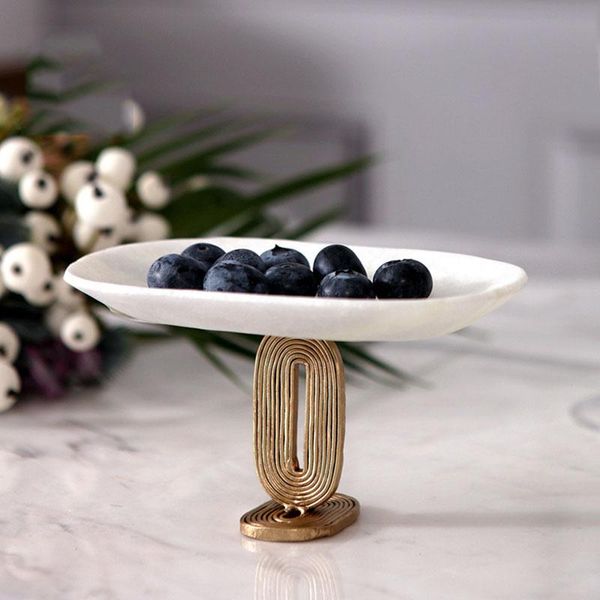 decorative objects & figurines european luxury golden brass stacked elliptical lines stand with marble tray creative fruit decoration snack
decorative objects & figurines european luxury golden brass stacked elliptical lines stand with marble tray creative fruit decoration snack