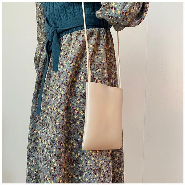 cross body woman original solid color pu material ladies mobile phone pouch classic style simple girl messenger bag portable shoulder bags
cross body woman original solid color pu material ladies mobile phone pouch classic style simple girl messenger bag portable shoulder bags