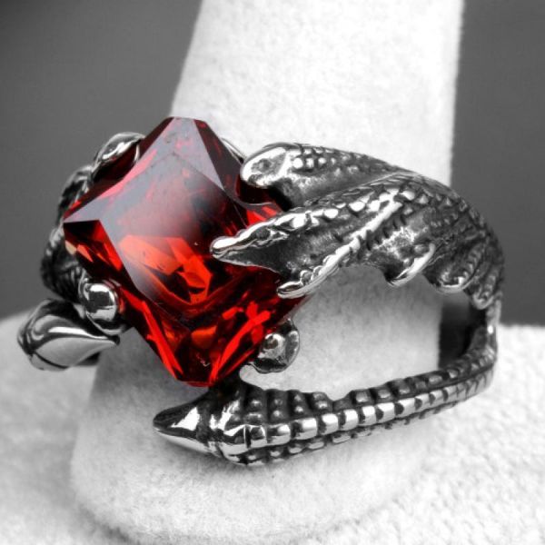designer rings fashion punk hip hop alloy vintage animal series with red zircon dragon claw ring for men magic, Golden;silver
designer rings fashion punk hip hop alloy vintage animal series with red zircon dragon claw ring for men magic, Golden;silver