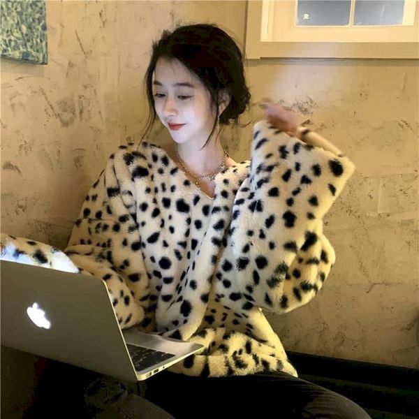 autumn/winter 2021 new korean wild long-sleeved superior loose trend outer wear feminine sweatshirt with cleavage v leopard print doz8, Black
autumn/winter 2021 new korean wild long-sleeved superior loose trend outer wear feminine sweatshirt with cleavage v leopard print doz8, Black