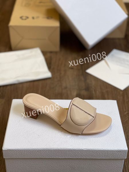 2022 luxurys men designer shoes track 35-42 sneakers leather trainers women mesh nylon printed 3m triple s platform casual shoe tg210406, Red;white
2022 luxurys men designer shoes track 35-42 sneakers leather trainers women mesh nylon printed 3m triple s platform casual shoe tg210406, Red;white