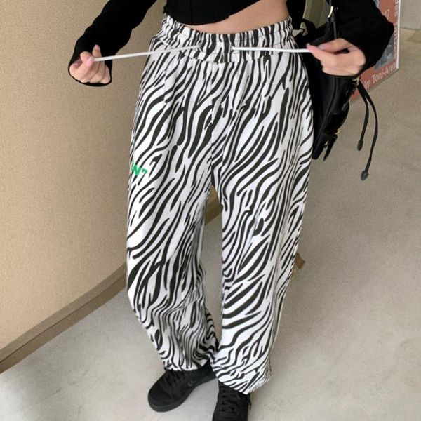 women's jeans zcsmll sports pants women's autumn spring 2021 loose-fitting high-waist straight wide-leg zebra pattern casual, Blue
women's jeans zcsmll sports pants women's autumn spring 2021 loose-fitting high-waist straight wide-leg zebra pattern casual, Blue