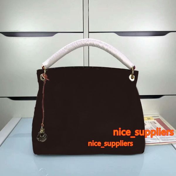 new fashion women's handbag genuine leather shoulder bags 40249 have dust bag wallets 195, Red;black
new fashion women's handbag genuine leather shoulder bags 40249 have dust bag wallets 195, Red;black
