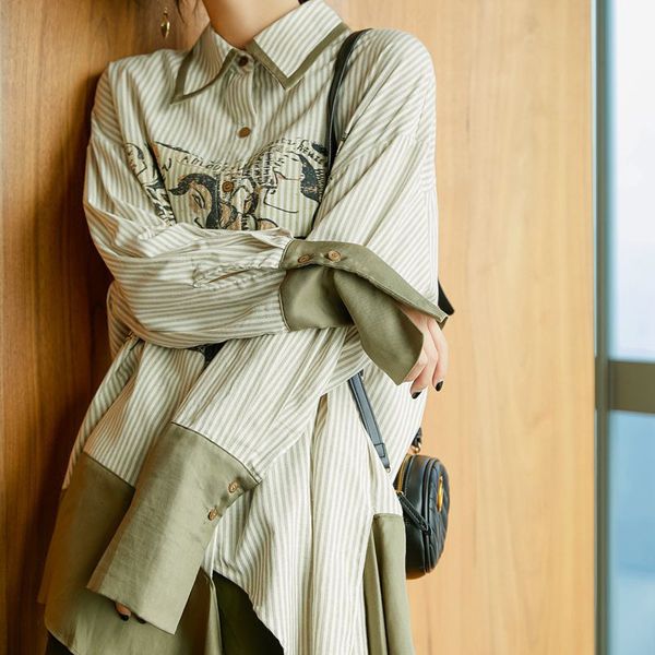 2021 new striped shirt long sleeve asymmetrical women patchwork art print dark green blouse spring clothing hmi7, White
2021 new striped shirt long sleeve asymmetrical women patchwork art print dark green blouse spring clothing hmi7, White