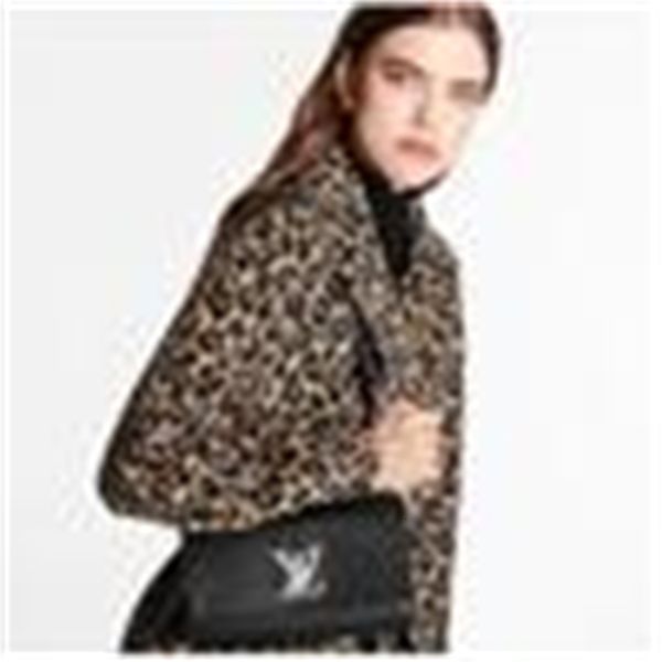 m56088 lockme clutch handbag 1 women handbags bags handles shoulder bags totes evening cross body bag mbw4, Black;red
m56088 lockme clutch handbag 1 women handbags bags handles shoulder bags totes evening cross body bag mbw4, Black;red