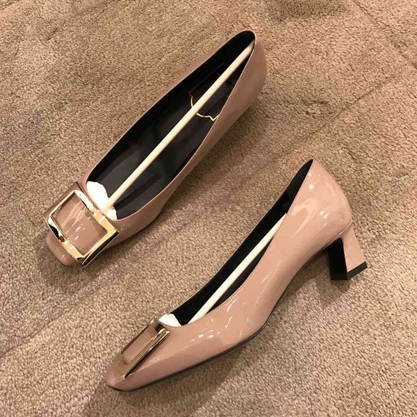 dress shoes sapato feminino versátil, calçado de salto grosso feito em couro envernizado com fivela quadrada 73bh, Black
dress shoes sapato feminino versátil, calçado de salto grosso feito em couro envernizado com fivela quadrada 73bh, Black