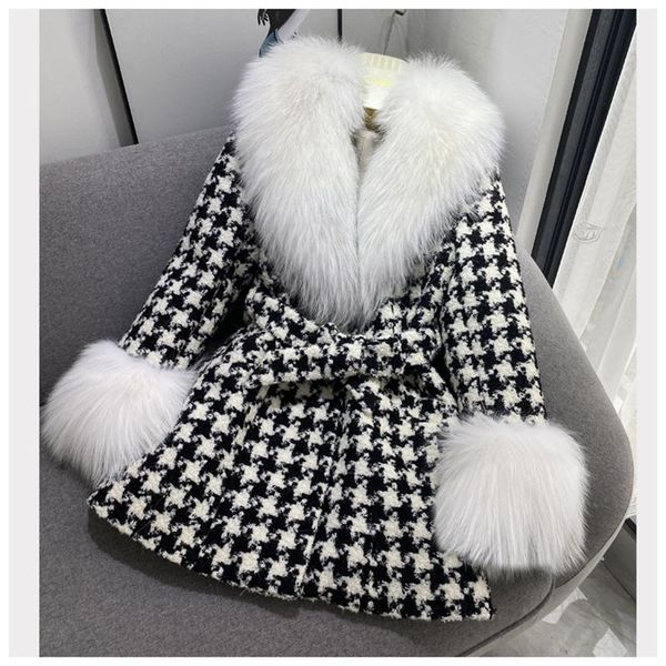 women's fur & faux 2021 winter coat women elegant plaid color with natural silver collar cuff parka fashion female woolen jacket, Black
women's fur & faux 2021 winter coat women elegant plaid color with natural silver collar cuff parka fashion female woolen jacket, Black