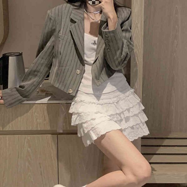 two piece dress listrado single-breasted curto jaqueta de três peças feminino outono retro solto manga comprida + camisa branca babados saia, White
two piece dress listrado single-breasted curto jaqueta de três peças feminino outono retro solto manga comprida + camisa branca babados saia, White