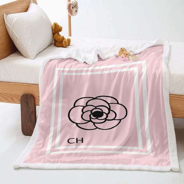 luxurious high-quality design and practical letter printing lamb blankets, soft hypoallergenic textile bedding blanket, suitable for family
luxurious high-quality design and practical letter printing lamb blankets, soft hypoallergenic textile bedding blanket, suitable for family