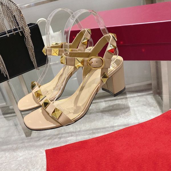 classic fashion slides sandals lady summer sandals designer metal buckle large size leather thick bottom high heeled women shoe bagshoe1978, Black
classic fashion slides sandals lady summer sandals designer metal buckle large size leather thick bottom high heeled women shoe bagshoe1978, Black
