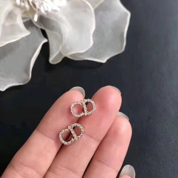 charms brass bee asymmetric earrings female cd letter pearl back hanging love, Golden
charms brass bee asymmetric earrings female cd letter pearl back hanging love, Golden