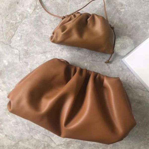 newset handmade women cloud genuine bags girls handbags magnet clutch women evening totes leather pouch ladies handbag crossbody shape oglp
newset handmade women cloud genuine bags girls handbags magnet clutch women evening totes leather pouch ladies handbag crossbody shape oglp