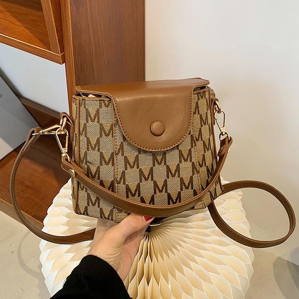 evening bags 2021 summer small letter pattern shoulder bucket bag ladies messenger fashion casual handbag travel crossbody purse
evening bags 2021 summer small letter pattern shoulder bucket bag ladies messenger fashion casual handbag travel crossbody purse
