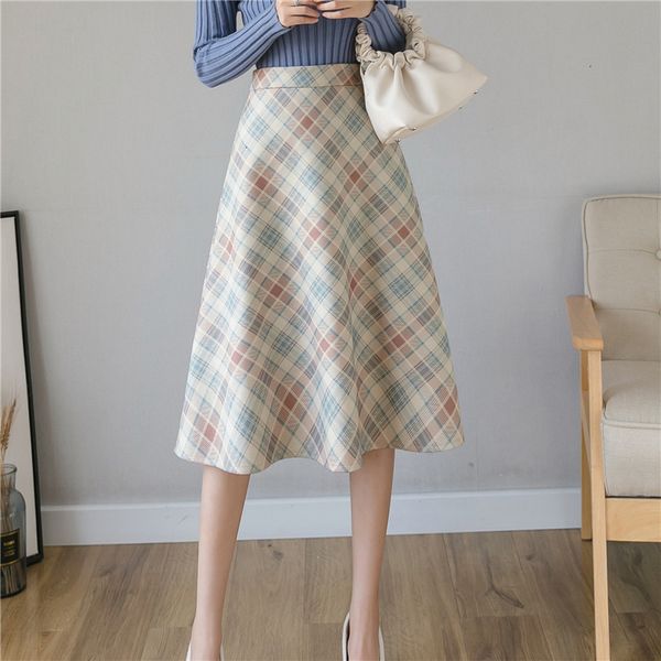 new 2021 autumn winter elegant women vintage plaid woolen midi skirts high waist retro female a-line office lady skirt f50s, Black
new 2021 autumn winter elegant women vintage plaid woolen midi skirts high waist retro female a-line office lady skirt f50s, Black