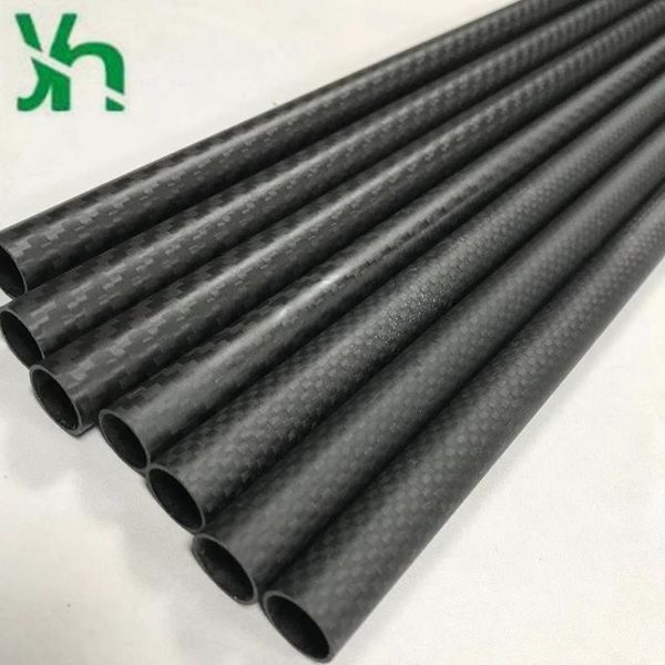 two 3k carbon fiber pipes, 13mm x 15mm x 50mm plain twill, are used for formula one racing components of uav components, industr 
two 3k carbon fiber pipes, 13mm x 15mm x 50mm plain twill, are used for formula one racing components of uav components, industr