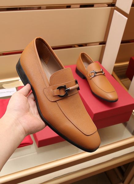 men's genuine leather dress shoes crocodile fashion oxfords male brand business formal wedding brogue shoes size 38-44, Black
men's genuine leather dress shoes crocodile fashion oxfords male brand business formal wedding brogue shoes size 38-44, Black