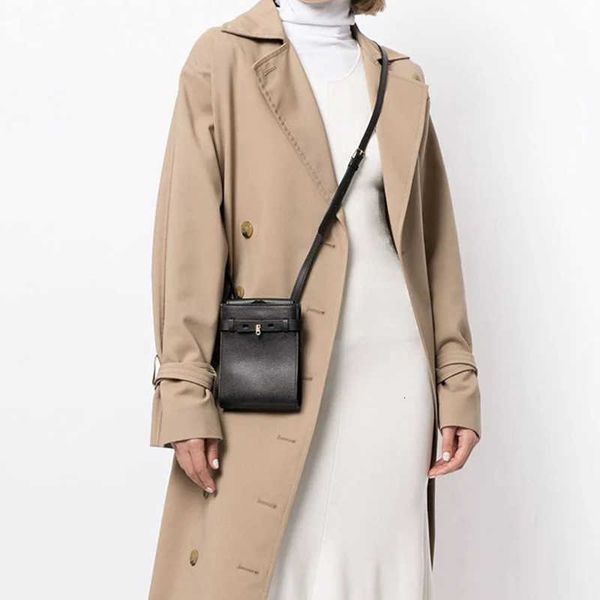 leisure women's bag leather messenger bag mini mobile phone bag niche cowhide one shoulder niche purse
leisure women's bag leather messenger bag mini mobile phone bag niche cowhide one shoulder niche purse
