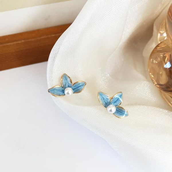 stud bilandi s925 needle delicate jewelry blue flower earrings pretty design sweet temperament simulated pearl for girl, Golden;silver
stud bilandi s925 needle delicate jewelry blue flower earrings pretty design sweet temperament simulated pearl for girl, Golden;silver