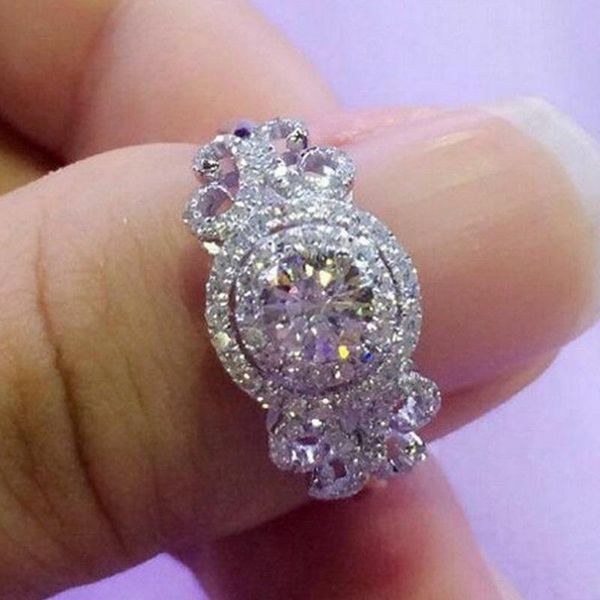 wedding rings uilz princess ring luxury crystal noble engagement party ladies fashion jewelry full cubic zirconia brilliant wholesale, Slivery;golden
wedding rings uilz princess ring luxury crystal noble engagement party ladies fashion jewelry full cubic zirconia brilliant wholesale, Slivery;golden